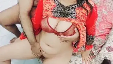 Tamil sex Gorgeous desi maid with a mature, plump build
