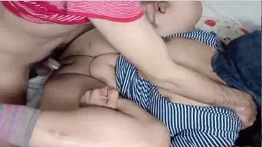 Tamil sex video com An Indian aunt who was highly aroused