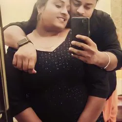 Tamil sex video com Sexy indian girl pussy-fucking in a hotel room.