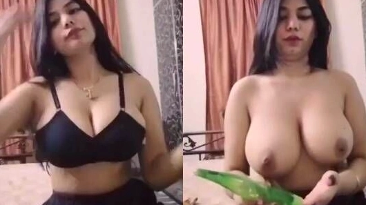 Desi Telugu Girl Shows Off Her Gorgeous Boobs