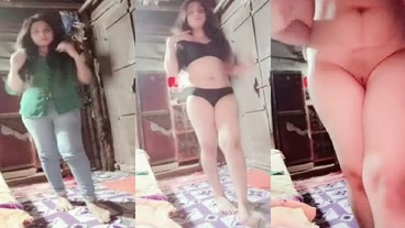 Gorgeous girlfriend displays in Tamil sex video